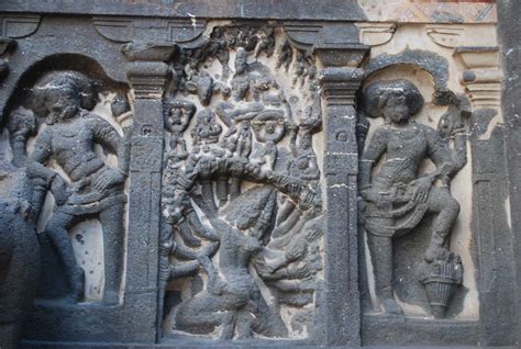 Ellora Caves: Một Kiệt Tác Nghệ Thuật Kỳ Cựu Và Lịch Sử Ấn Độ Phong Phú!